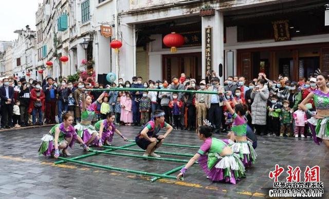 海南：特色“旅游+”产品搅热旅游市场 春节假期