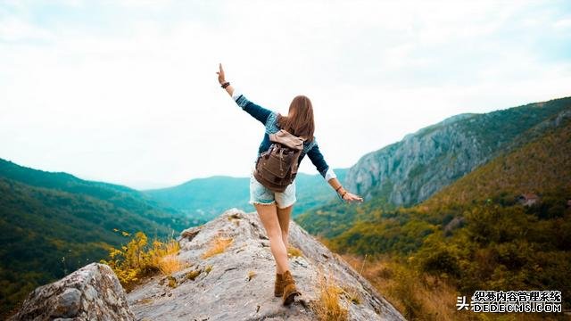 徒步、登山、穿越、探险、露营等户外活动的3