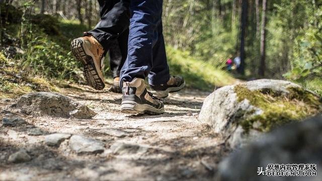 徒步、登山、穿越、探险、露营等户外活动的3