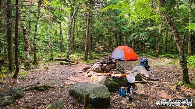 徒步、登山、穿越、探险、露营等户外活动的3