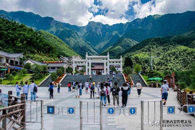 中国最受欢迎的户外旅行地，横跨三个地级市，