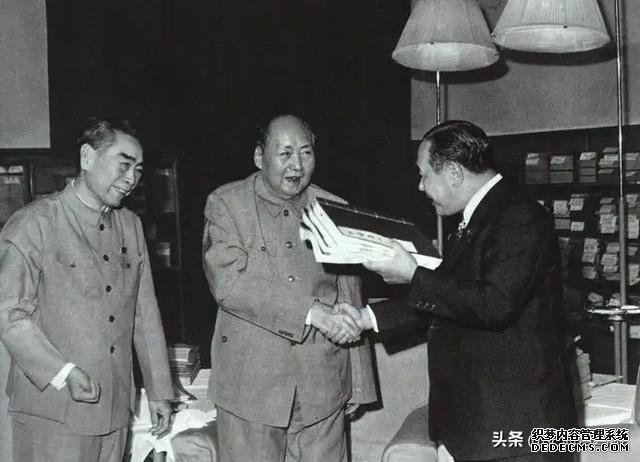 1972年中日建交，日首相一句“添麻烦”惹大祸，